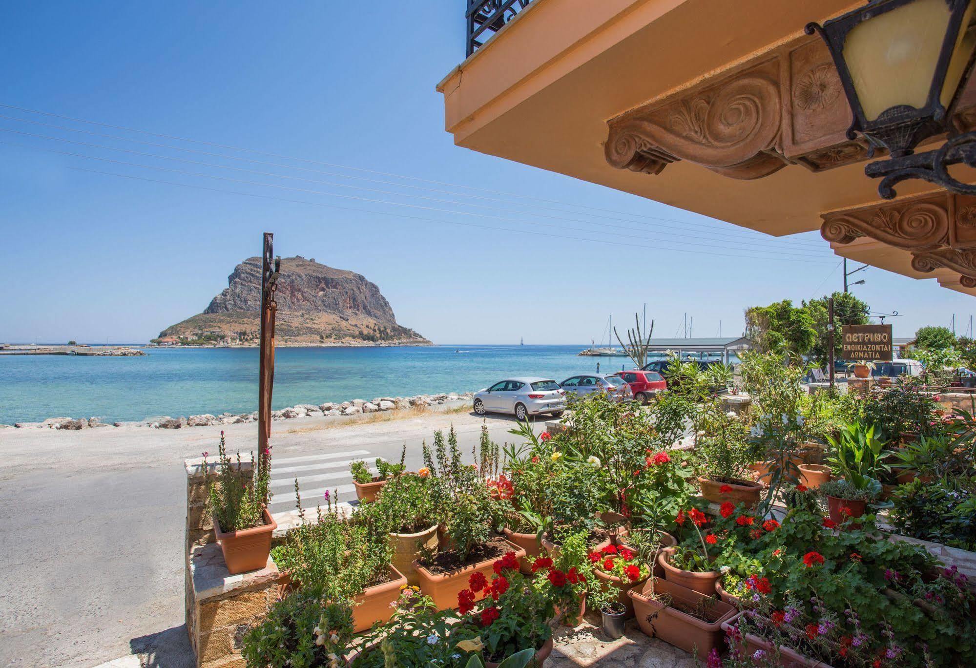 Petrino Guesthouse Monemvasia Ngoại thất bức ảnh