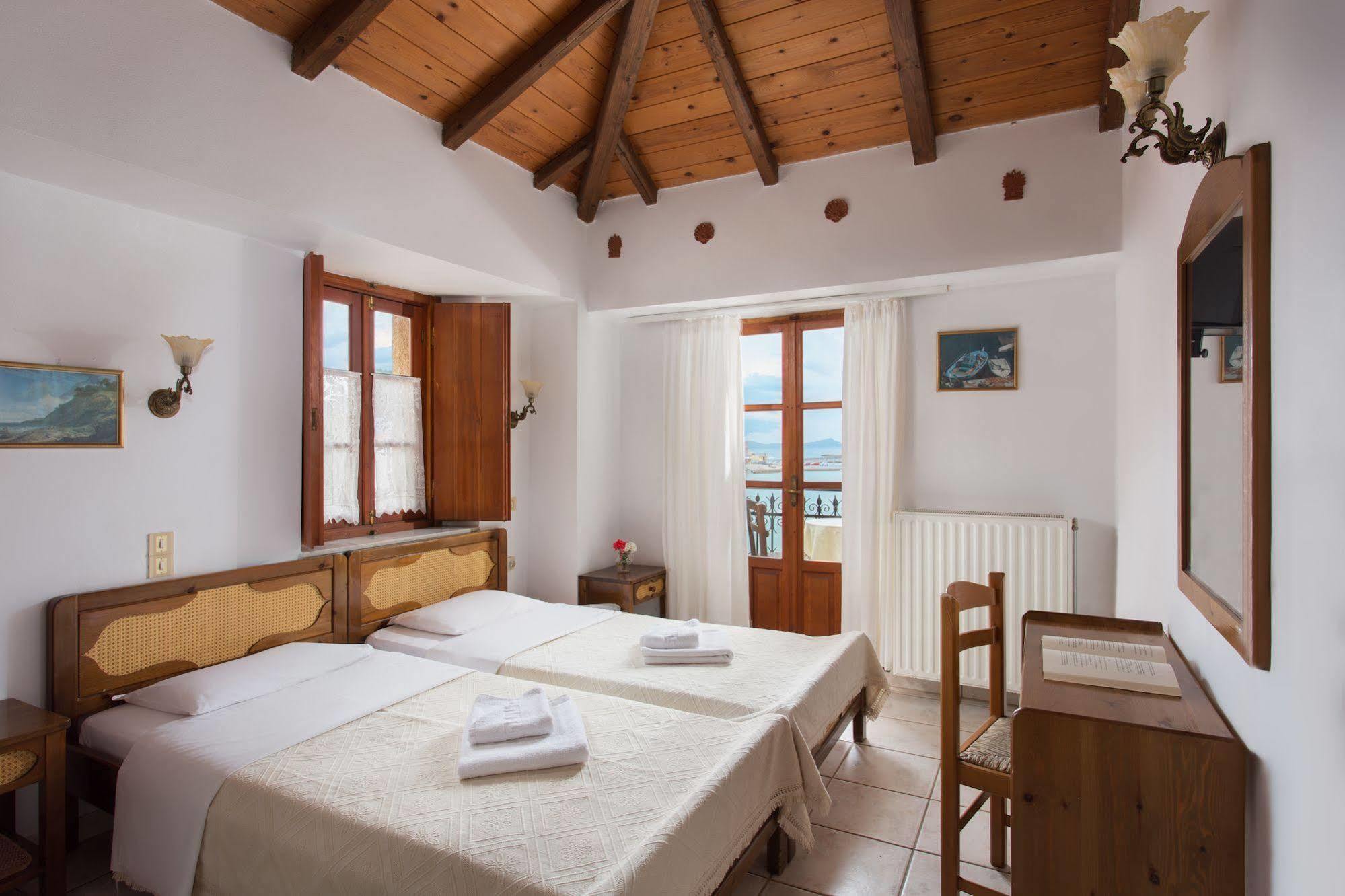 Petrino Guesthouse Monemvasia Ngoại thất bức ảnh