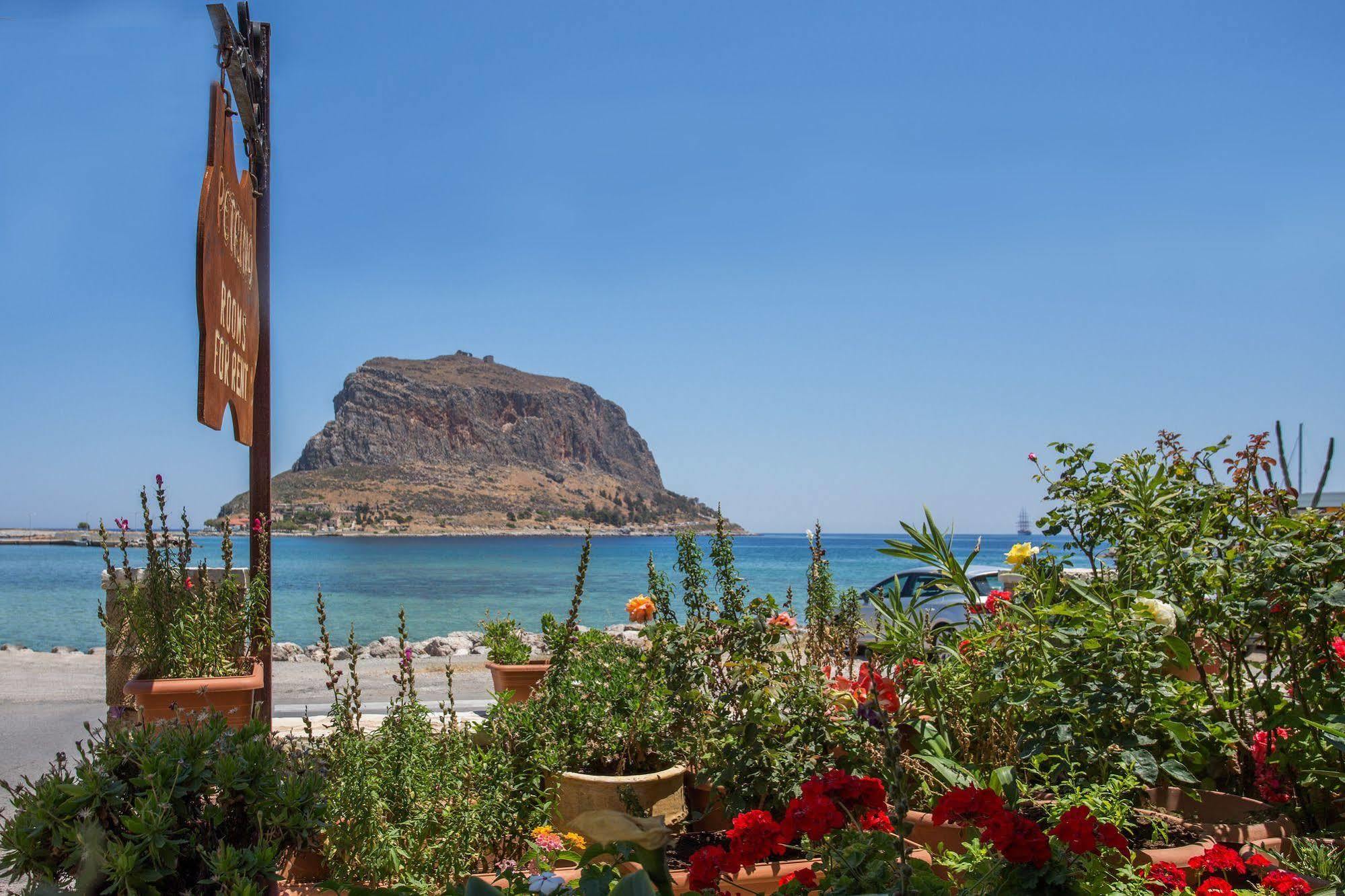 Petrino Guesthouse Monemvasia Ngoại thất bức ảnh