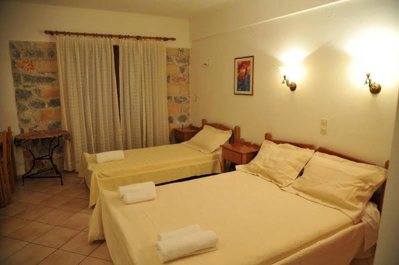 Petrino Guesthouse Monemvasia Ngoại thất bức ảnh